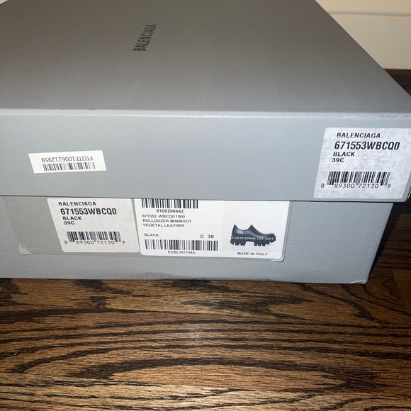 Balenciagia (SOLD) - Picture 2 of 7